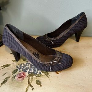Bongo Brown & Black Retro Houndstooth Ruffle Front Bow Shoes